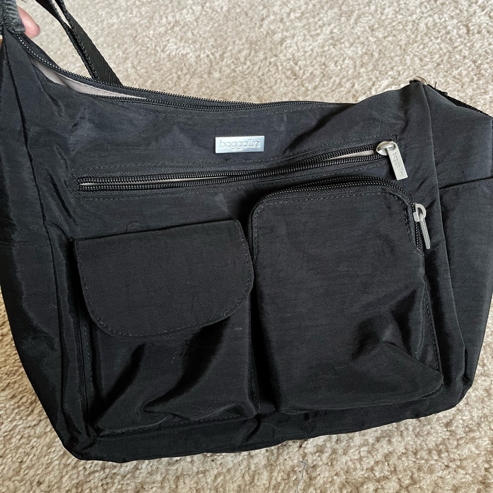 Baggallini crossbody Everyplace bag